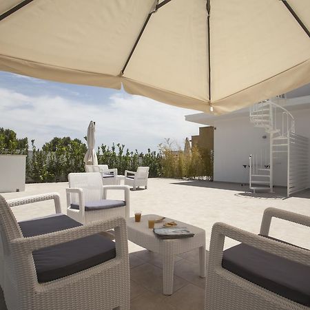 Filo Di Vento Hotel Porto Cesareo Exterior photo