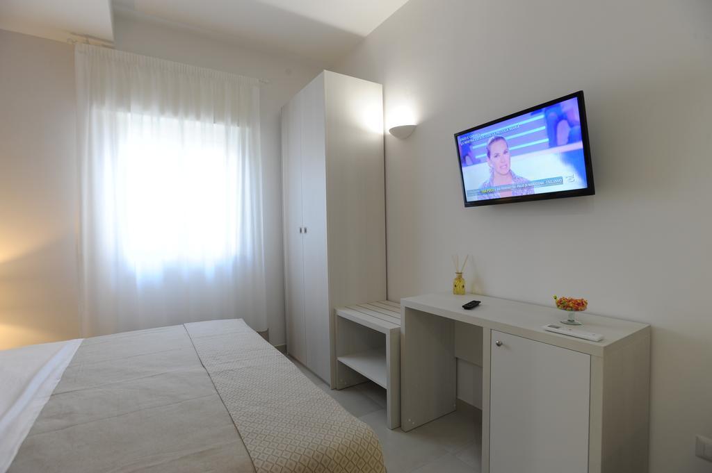 Filo Di Vento Hotel Porto Cesareo Exterior photo