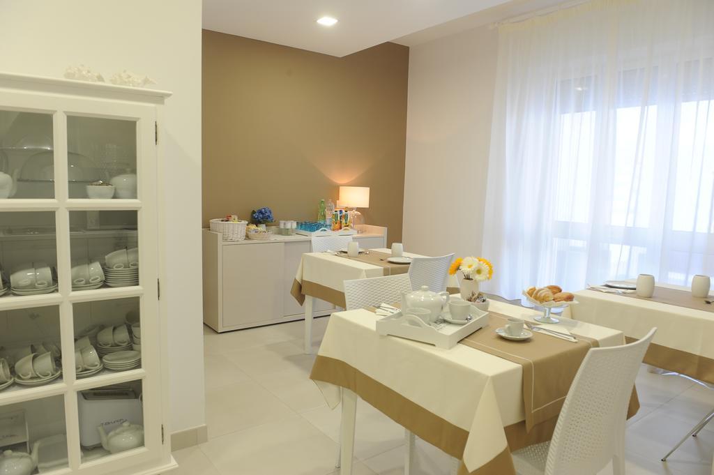 Filo Di Vento Hotel Porto Cesareo Exterior photo